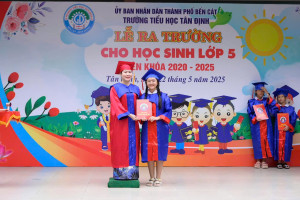 LỄ RA TRƯỜNG CHO HỌC SINH LỚP 5 NIÊN KHÓA 2020-2025