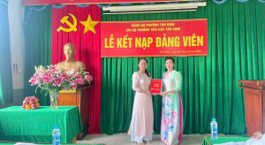 LỄ KẾT NẠP ĐẢNG VIÊN MỚI