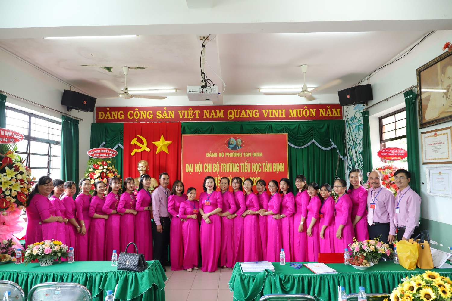 Đại hội Chi bộ Trường Tiểu học Tân Định nhiệm kỳ 2022-2025