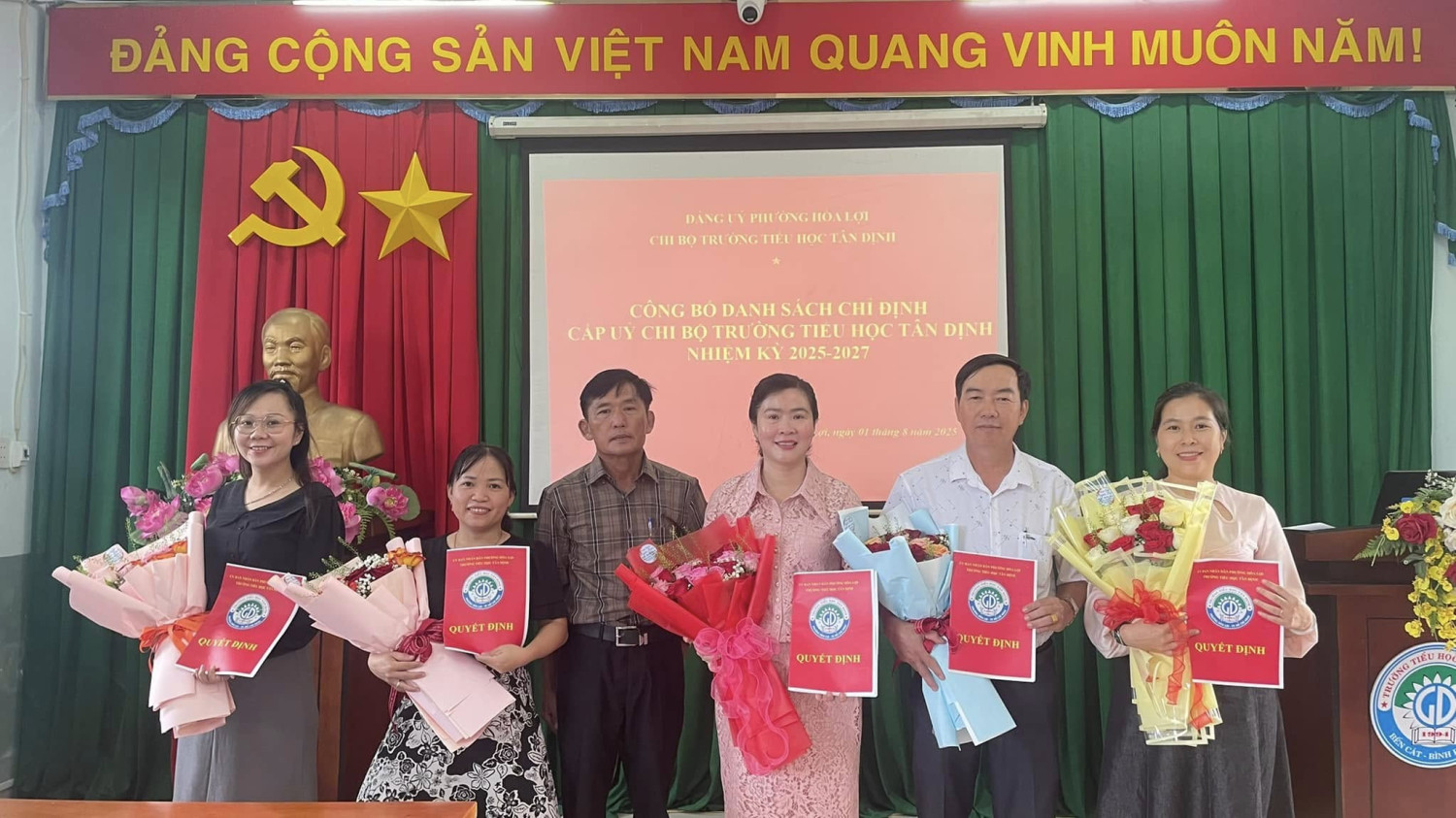 CÔNG BỐ QUYẾT ĐỊNH THÀNH LẬP CHI BỘ
